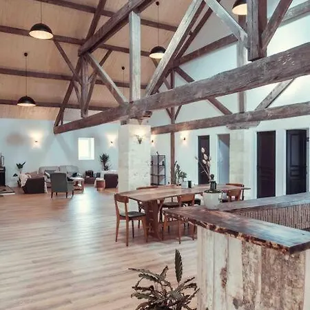 Surf, Skate And Wine House. Villa Jau-Dignac-et-Loirac Exterior photo